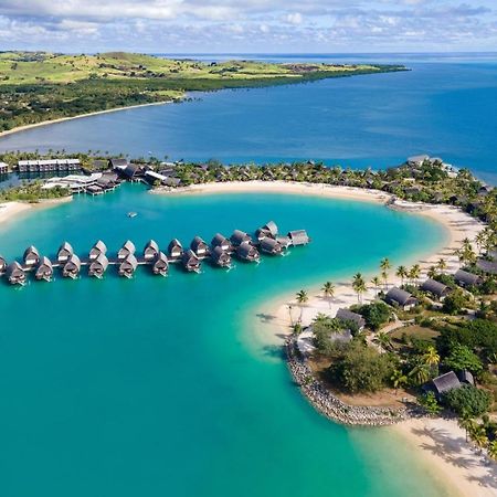 Fiji Marriott Resort Momi Bay Kültér fotó Aerial view of the resort