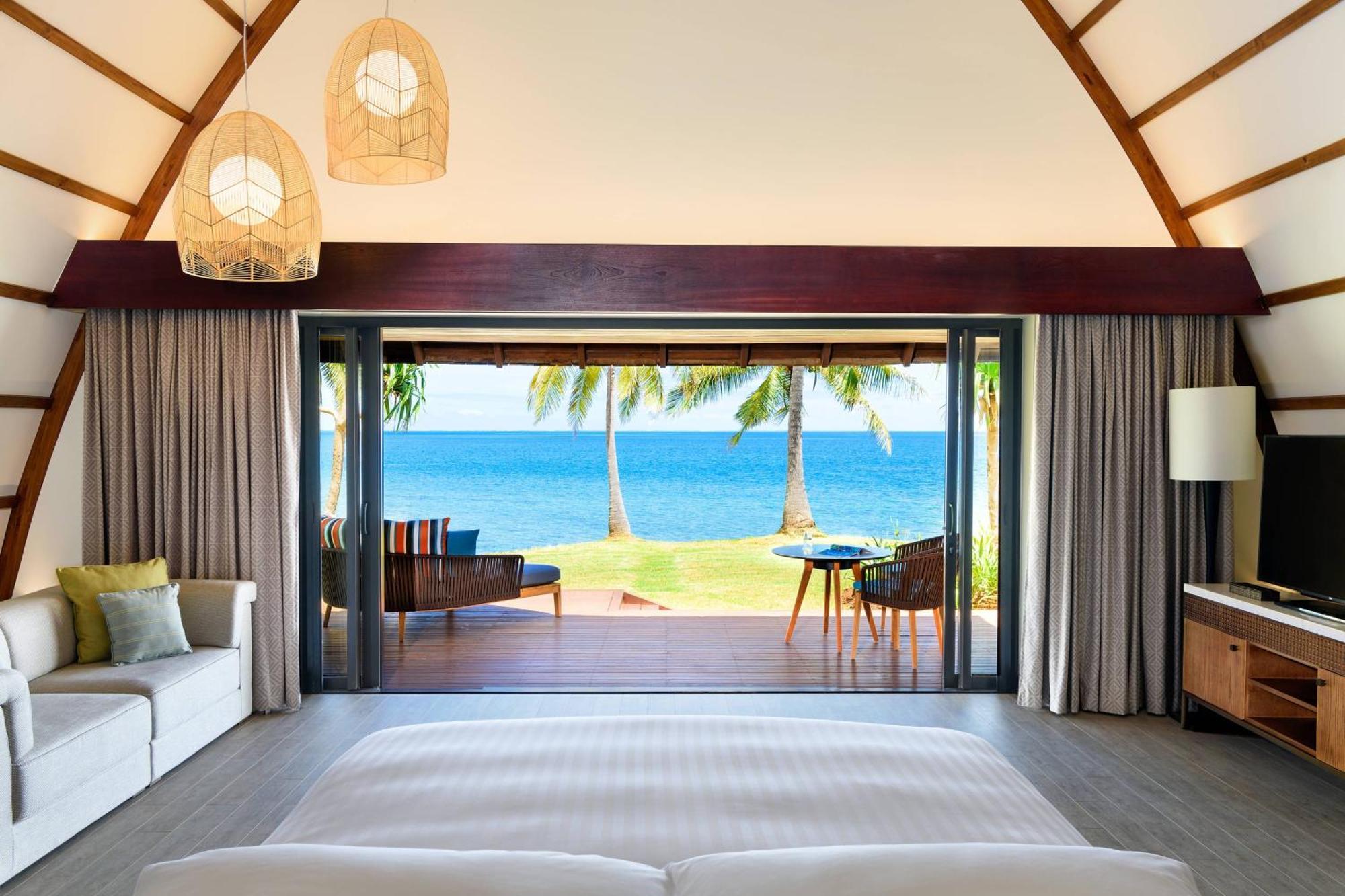 Fiji Marriott Resort Momi Bay Kültér fotó Beachfront Pool Villa