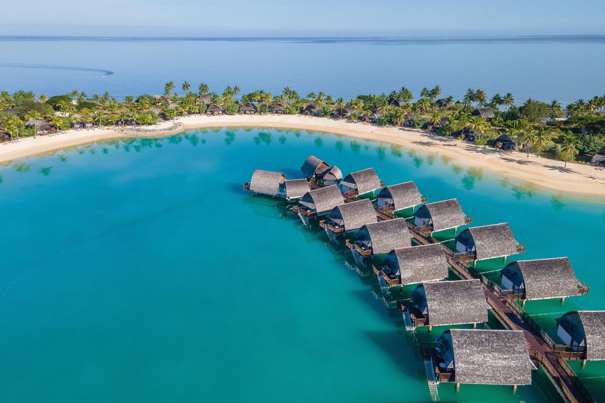 Fiji Marriott Resort Momi Bay Kültér fotó Aerial view of the resort