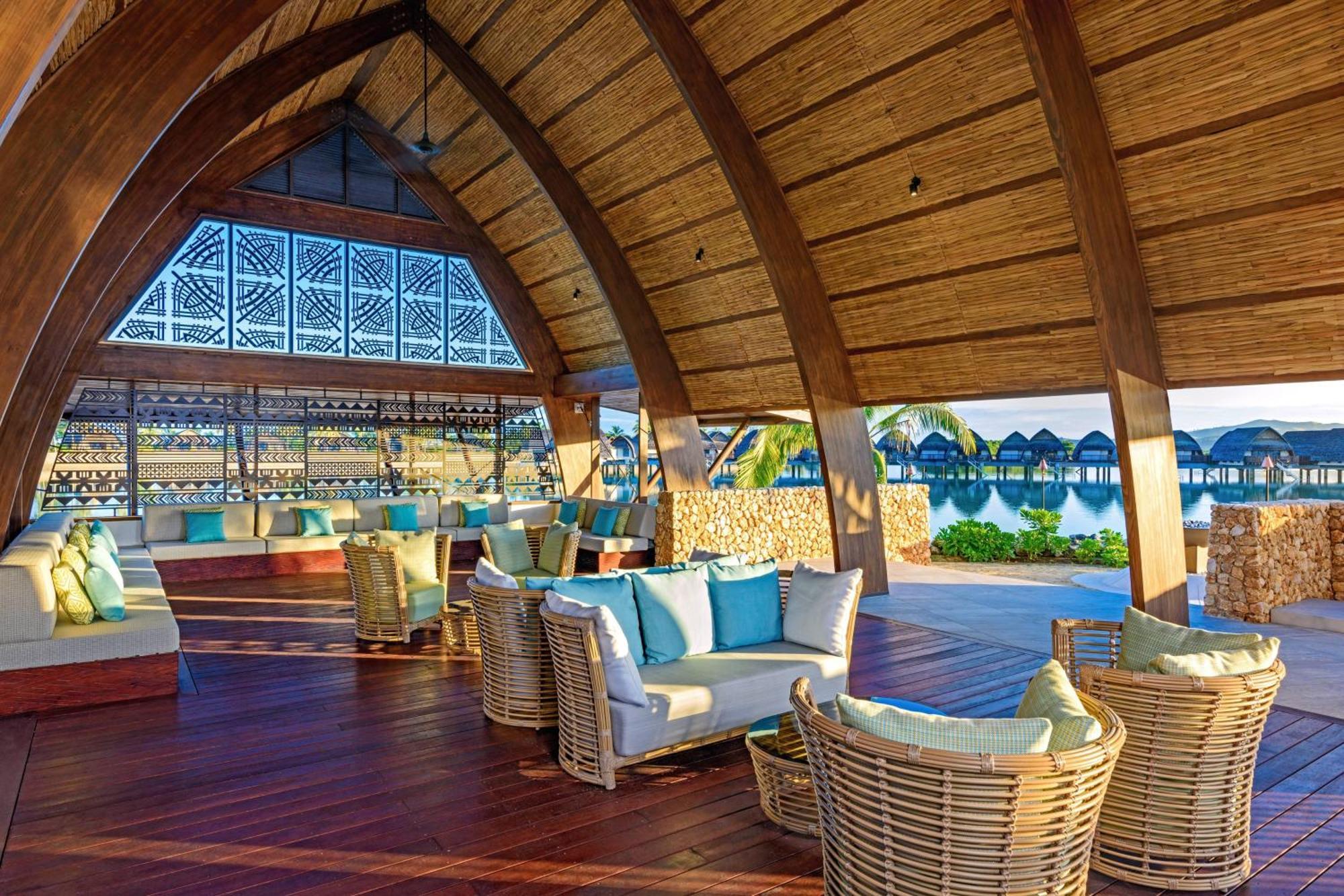 Fiji Marriott Resort Momi Bay Kültér fotó The interior of the bar